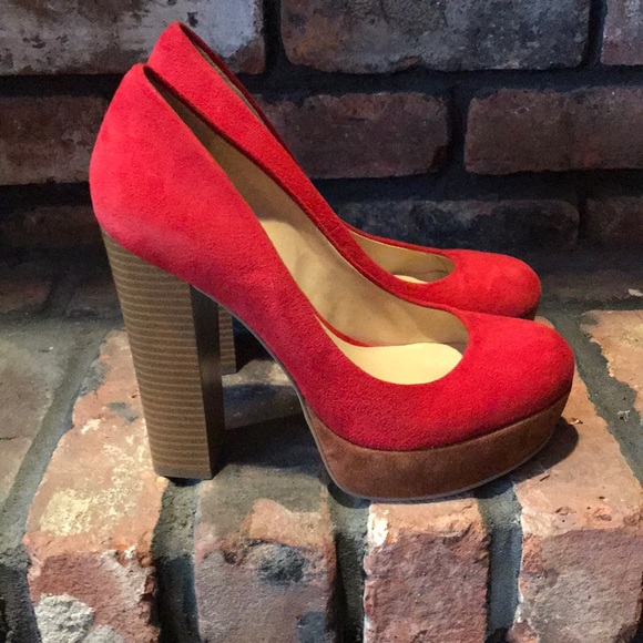Red suede platform pumps - Picture 3 of 4